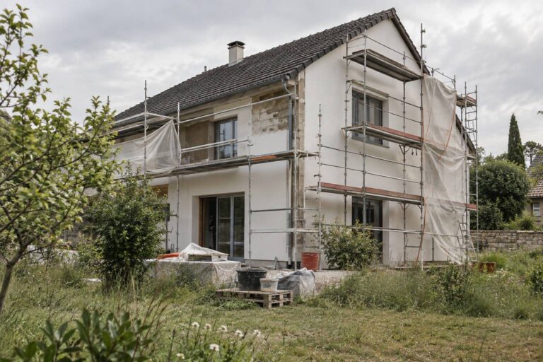 Assurance habitation et chantier arrêté : ce qui reste couvert
